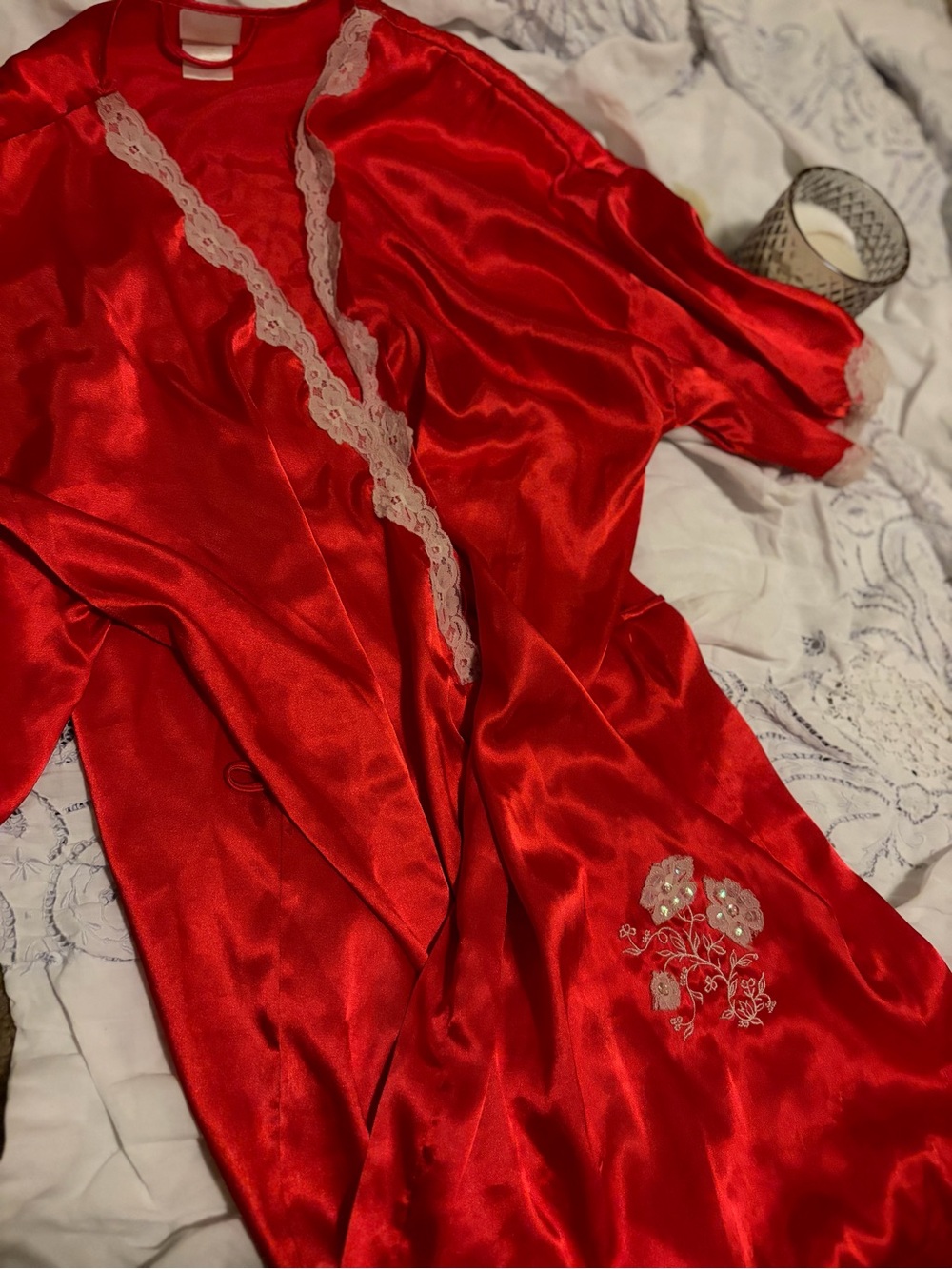 Y2K Lace-Trim Robe with Floral Embroidery Beaded